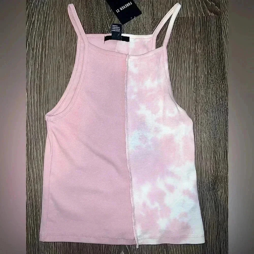 Forever 21 Tank Top. NWT. Size Small
